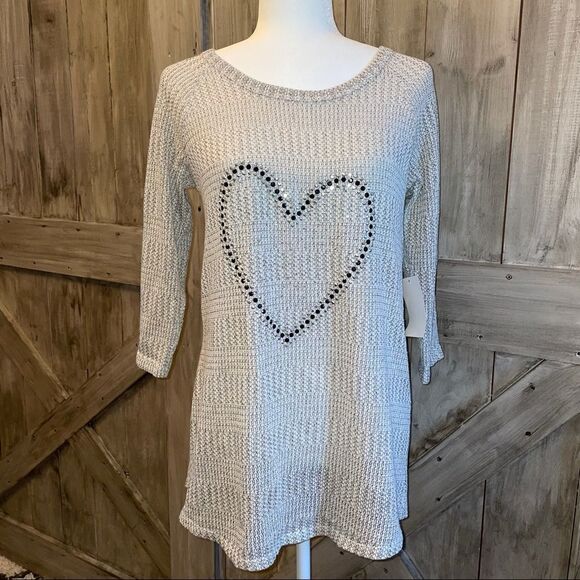Maternity Sweater Studded Buttons Heart - Picture 1 of 7